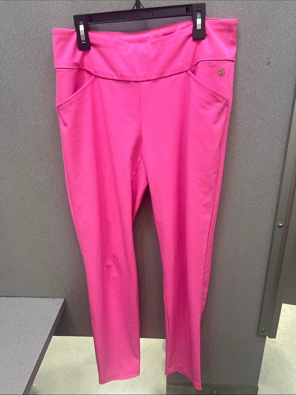 Lilly Pulitzer Bright Pink Women's Stretch Luxletic Pants size 6